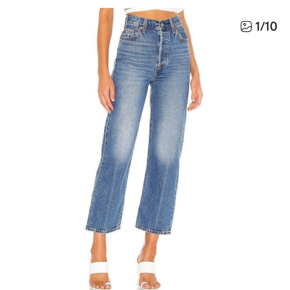 Levi’s Ribcage Ankle Straight